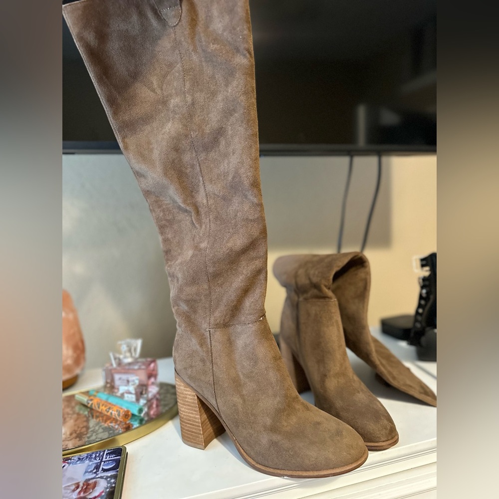 Knee High brown boots size 9